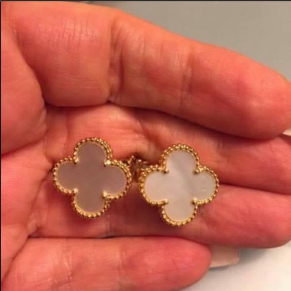 White mother of pearl French back earrings - Picture 2 of 4